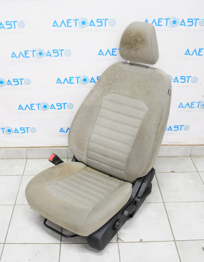 Scaunul șoferului Ford Fusion mk5 17-20 fără airbag, manual, material textil gri, nevoie de curățare chimică, ruginit.