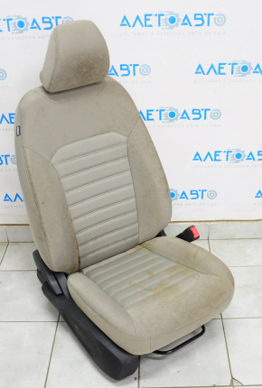 Scaun de pasager Ford Fusion mk5 17-20 fără airbag, manual, material textil gri, nevoie de curățare chimică, ruginit.