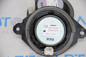 Difuzorul tweeter Mazda 6 13-21 Bose în raft.