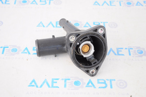 Corpul termostatului Toyota Prius 50 16-