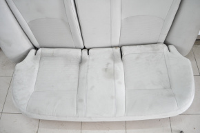 Bancheta din spate a doua rânduri Nissan Versa 12-19 SUA, material textil gri, pentru curățare.