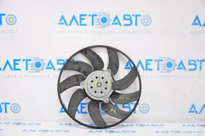 Ventilatorul de răcire dreapta Audi A4 B8 08-16 2.0T mic