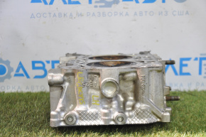 Capacul blocului cilindric asamblat stânga Subaru Legacy 15-19 2.5