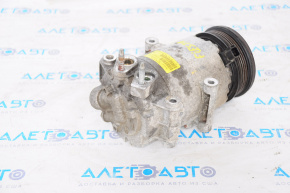 Compresorul de aer condiționat Ford Fiesta 11-19 1.6