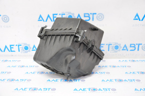 Corpul filtrului de aer Toyota Camry v70 18-