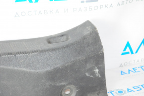 Capacul portbagajului Ford Fusion mk5 13-16 zgâriat, fără dop de protecție