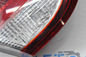 Lampa interioară pentru capacul portbagajului stânga Chrysler 200 15-17 pentru lustruire.