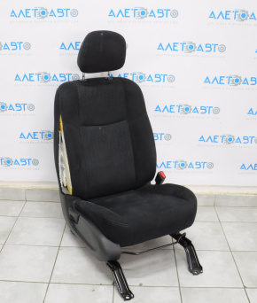 Scaun de pasager Nissan Pathfinder 13-20 fără airbag, manual, catifea neagră, uzat.