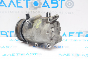 Compresorul de aer condiționat Ford Focus mk3 11-14 2.0 pre-restilizare tip 1, pe piese de schimb, crăpat în carcasă