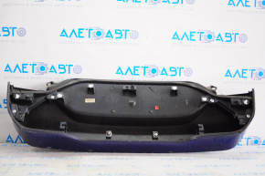 Capacul portbagajului Ford Fusion mk5 13-16 sub numărul de piesă, prinderea ruptă.