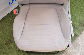 Scaun șofer Kia Sorento 10-15 fără airbag, manual, material textil, gri, pentru curățare.