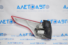 Lampa exterioară aripă dreapta Ford Escape MK3 13-16, cu un mic defect la exterior, topită în interior.