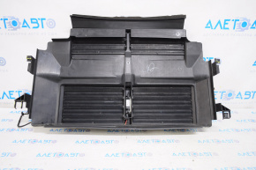 Jaluzele deflectorului radiatorului asamblate Ford Focus mk3 15-18 2.0 rest, cu motor, suport rupt.