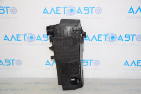 Corpul filtrului de aer Ford Fiesta 11-19 1.6 automat