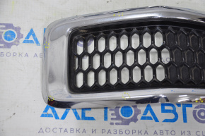 Inserția cromată în grila radiatorului pentru Jeep Cherokee KL 14-18, pre-restilizare, 2B pini