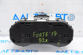 Щиток приборов Kia Forte 4d 14-18 92k
