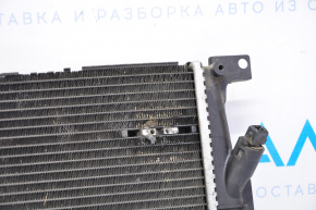 Radiatorul de răcire a apei pentru BMW F30 12-16 N20 sub senzor