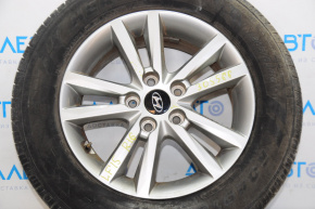 Roată de 16 inch pentru Hyundai Sonata 15-17 cu o bordură ușoară.