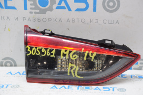 Lampa interioară pentru capacul portbagajului stânga Mazda 6 13-15 SUA, nedeteriorată, fără spargere.