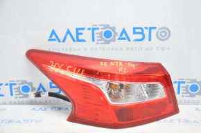 Lampa exterioară aripă stângă Nissan Sentra 16-19 restilizată.