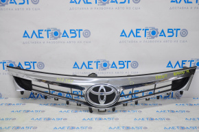 Решетка радиатора grill Toyota Avalon 13-15 3.5 с эмблемой, вздулся хром, тычки, песок