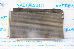 Radiatorul condensatorului de aer condiționat Toyota Avalon 13-18 3.5 are defecte.