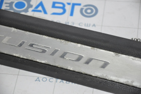 Capacul pragului din față dreapta pentru Ford Fusion mk5 13-20, negru cu inserție cromată, coroziune