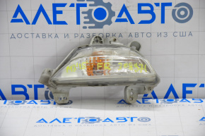 Поворотник правый Mazda 3 14-16 BM дорест