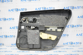 Capacul ușii stânga din spate pentru Toyota Prius V 12-17, piele gri închis sub difuzorul JBL, defect în piele.