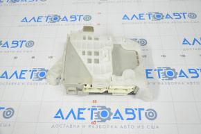 Body Control Module Toyota Prius 30 10-15 с блоком предохранителей подторпедным