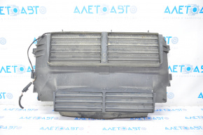 Jaluzele deflectorului radiatorului asamblate pentru Ford Focus mk3 15-18 2.0 restilizat, cu motor electric.