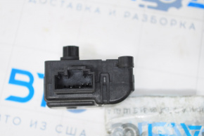 Actuator motor pentru acționarea ventilatorului de la încălzirea spate a Dodge Journey 11-