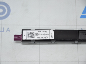 Amplificator de antenă VW Tiguan 09-17 stânga