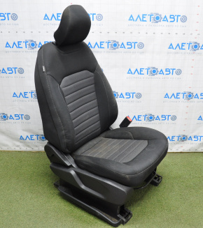 Scaun pasager Ford Edge 15- fără airbag, manual, material textil negru, nevoie de curățare.