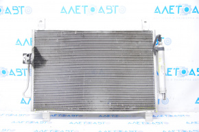 Radiatorul condensatorului de aer condiționat Infiniti JX35 QX60 13- este zdrobit.