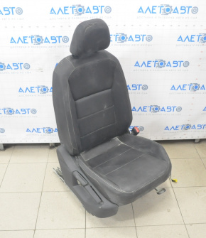 Scaun de pasager VW Tiguan 18- fără airbag, manual, piele neagră, tetieră arsă.