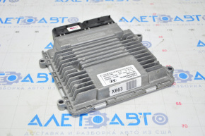 Blocul ECU al calculatorului motorului Hyundai Sonata 11-15-2.4