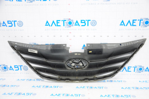 Решетка радиатора grill Hyundai Sonata 11-15 с эмблемой