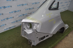 Aripa spate dreapta a un sfert Ford Fiesta 11-19 4d argintiu UX