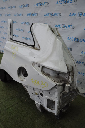 Aripa spate stânga Infiniti JX35 QX60 13-15, albă, cu găuri