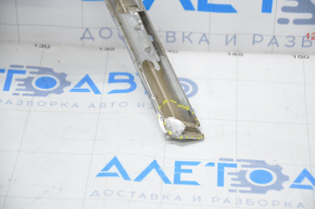 Grila radiatorului Lexus RX350 RX450H 13-15, deteriorată, cu suportul moliilor rupt, crăpături, grilă ruptă