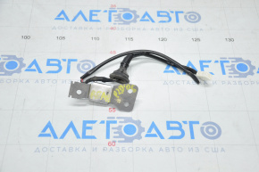 Кнопка открывания двери багажника keyless Toyota Prius 20 04-09