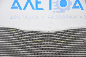 Радиатор охлаждения вода Chevrolet Camaro 16-23 6.2 замят