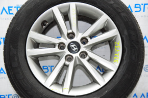 Roată de 16 inch pentru Hyundai Sonata 15-17 cu o ușoară bordură.