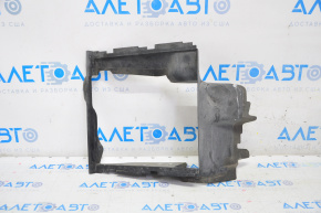 Deflectorul radiatorului lateral stânga Audi Q7 4L 10-15