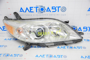 Far dreapta față Toyota Sienna 11-20, gol, halogen, zgârieturi.