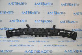 Absorbantul de bara spate Ford Fusion mk5 13-18 este indoit