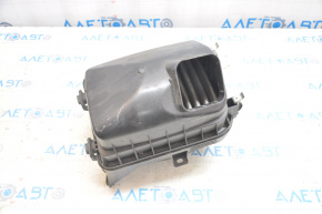 Corpul filtrului de aer Mitsubishi Outlander 14-20 3.0