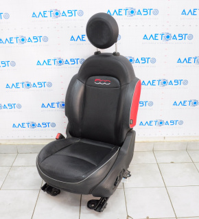 Scaunul șoferului Fiat 500X 16-18 cu airbag, electric, piele neagră cu inserții roșii