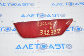 Reflector spate stânga Ford Escape MK3 13-19, cu un ciob în colț.